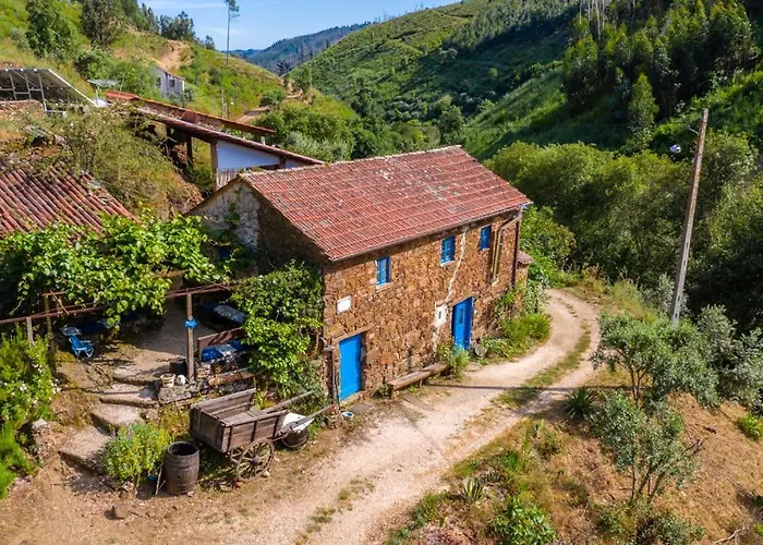 Guest Agro-turismo Quinta Da Fonte Alojamento de Acomodação e Pequeno-almoço Figueiro Dos Vinhos
